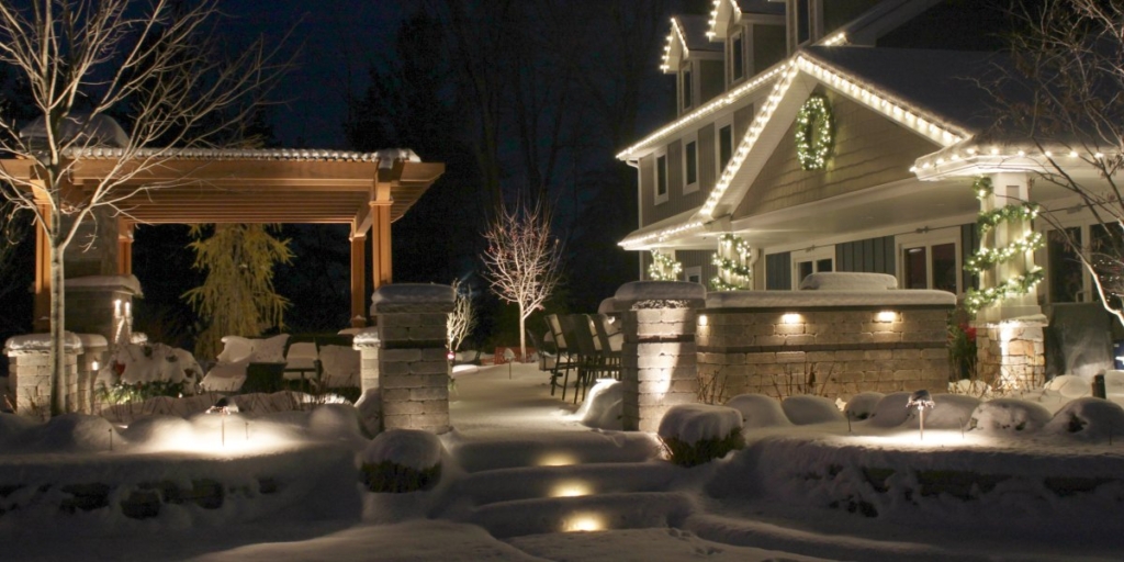 reder-landscaping-holiday-lighting-3